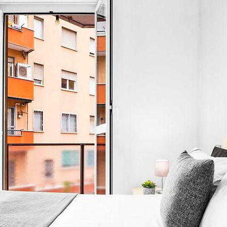 Apartment Near Central Station Милан Экстерьер фото