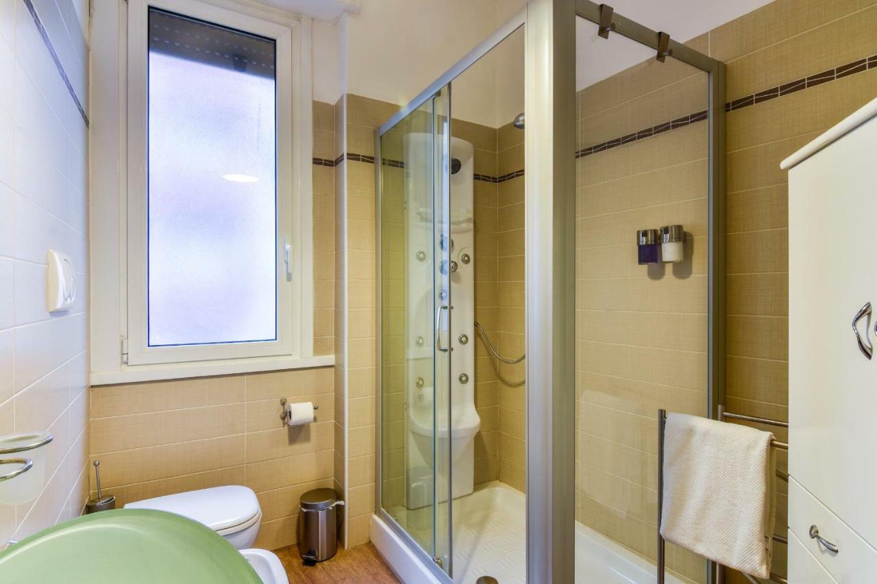Apartment Near Central Station Милан Экстерьер фото
